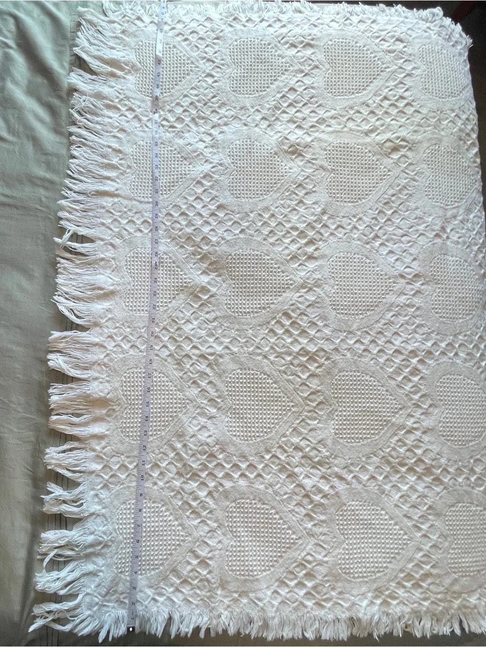 White Cotton Matelasse Heart Pattern Fringe Throw Blanket 48” x 60”